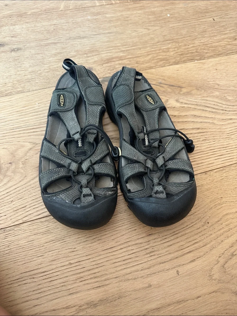 Keen Women's Olive Green & Black Outdoor Sandals